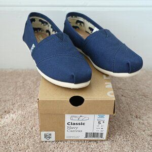 NEW Toms Alpargatas Navy Blue Canvas NIB